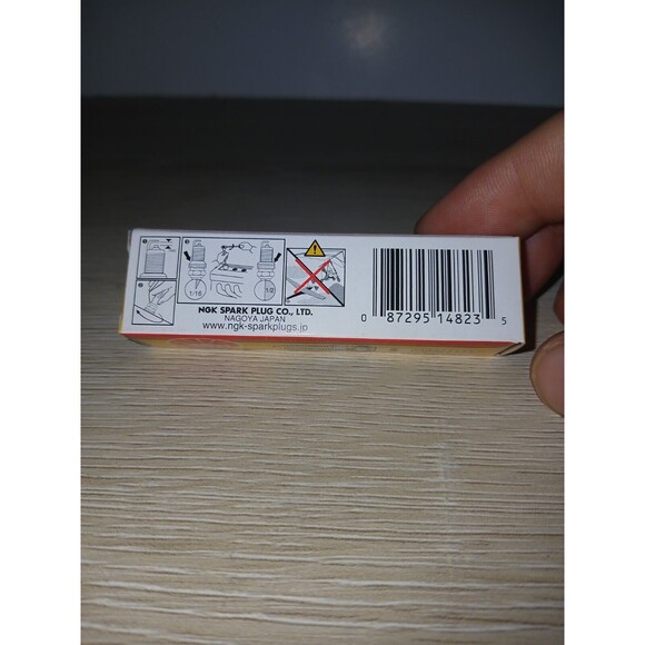 Set of 6 NGK Standard Spark Plugs DR6HS 4823  Made In Japan EAC New - Picture 13 of 16